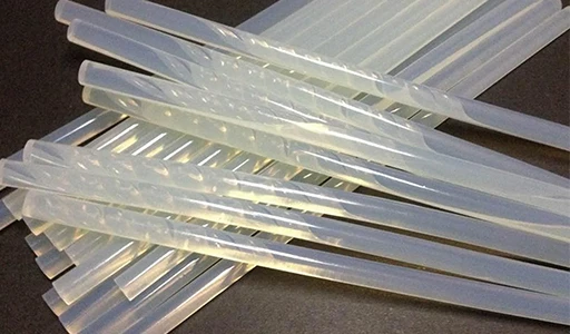 Adhesivo termofusible para carpinter&iacute;a
